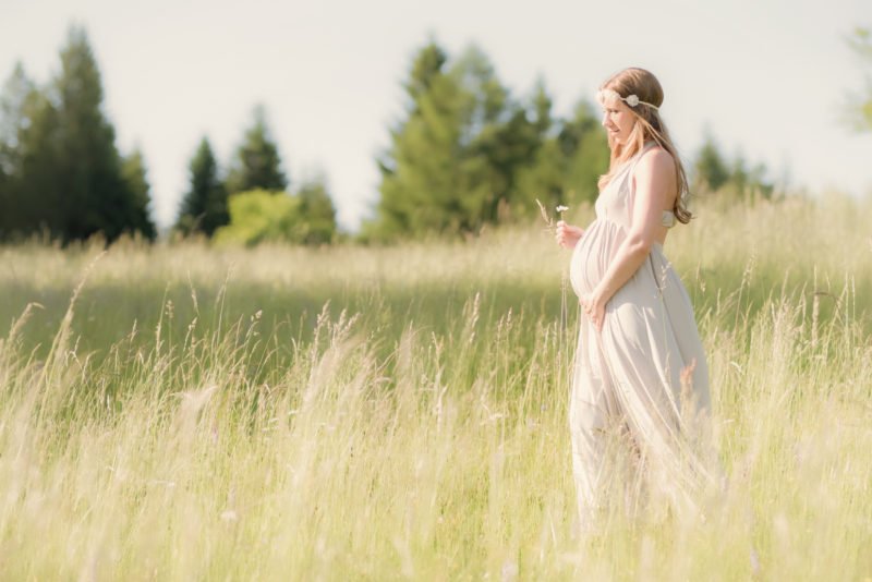 babybauch outdoor shooting