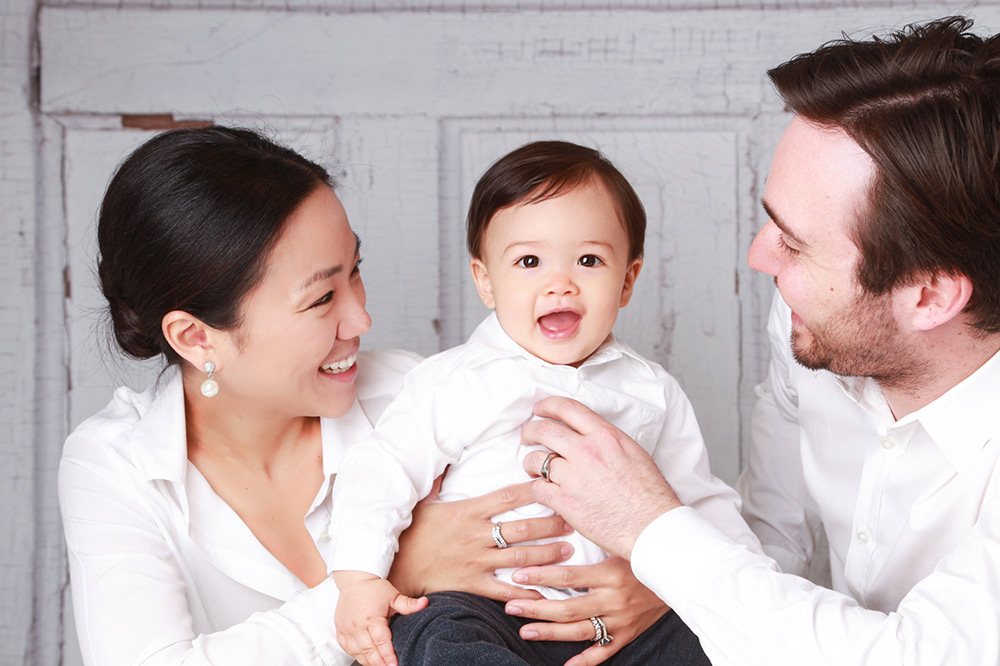 familien fotoshooting familienportrait zuhause familienanlass shooting