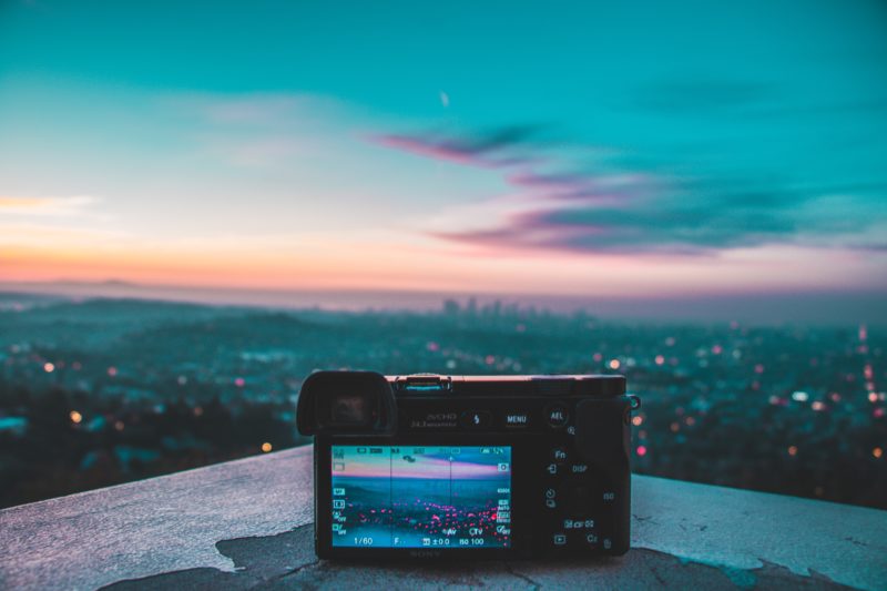 fokus peaking kamera macht ein foto einer stadt