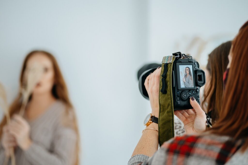 Fotograf im Studio Kundenwünsche