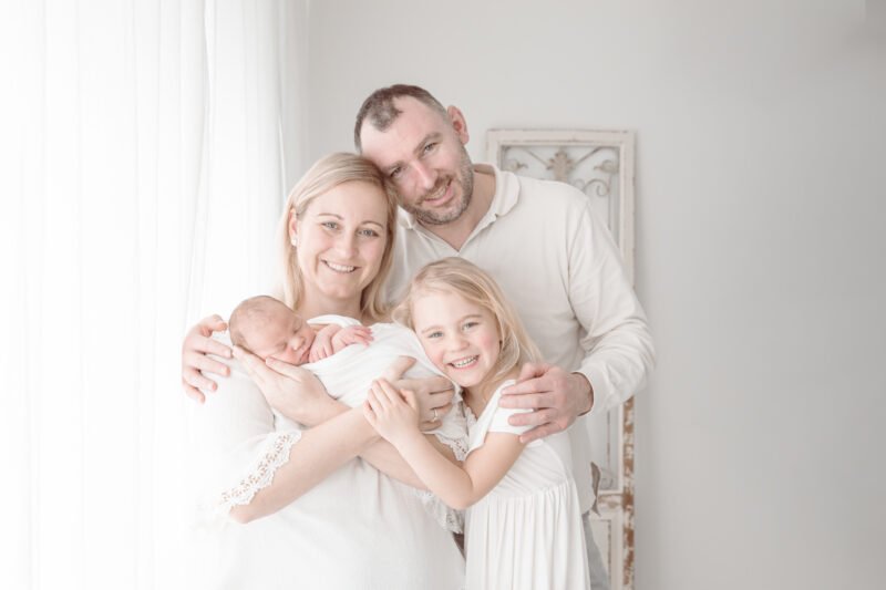 Neugeborenen-Fotografie Familie